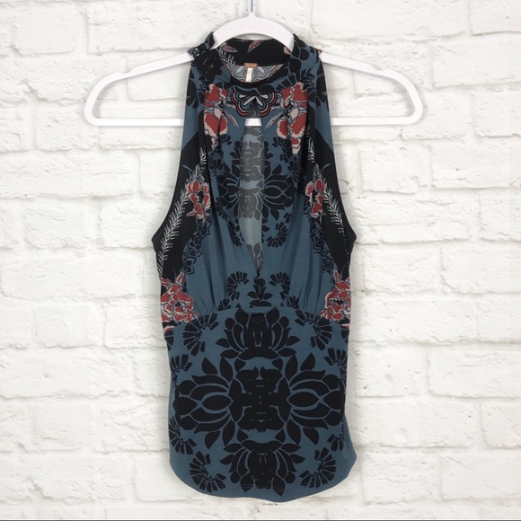 Free People Cherry On Top Keyhole MockNeck Top XS - Picture 2 of 7